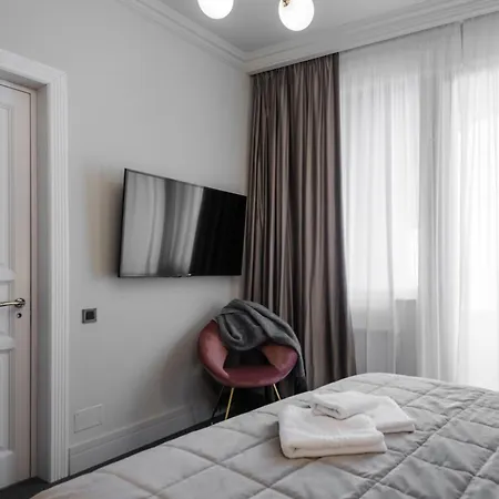 Highline Downtown Oldtown Unirii Square Apart Otel