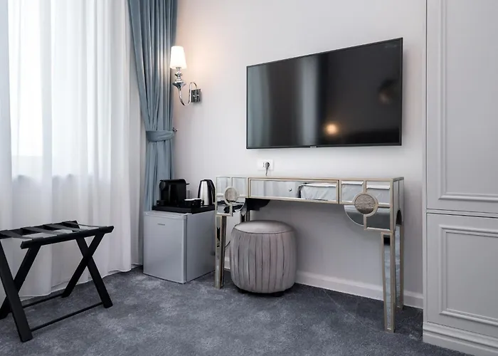 Apart Otel Highline Downtown Oldtown Unirii Square 4*