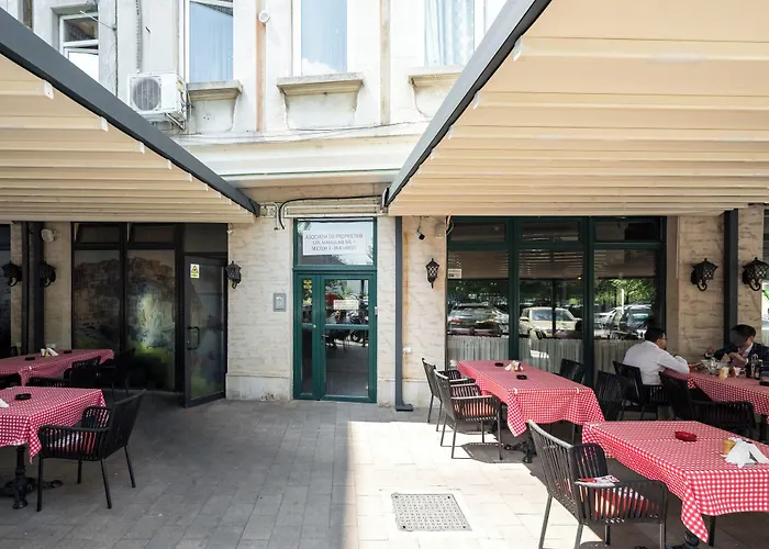 Highline Downtown Oldtown Unirii Square Apart Otel 4*