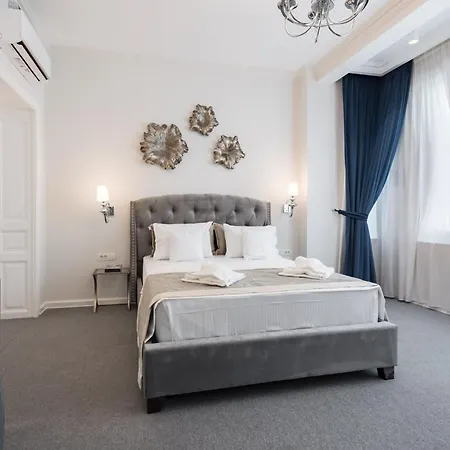 Highline Downtown Oldtown Unirii Square 부쿠레슈티