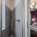 Highline Downtown Oldtown Unirii Square 4*