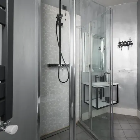Highline Downtown Oldtown Unirii Square Apartment Bucharest