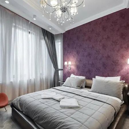 Highline Downtown Oldtown Unirii Square 4* Бухарест