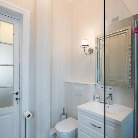 Highline Downtown Oldtown Unirii Square