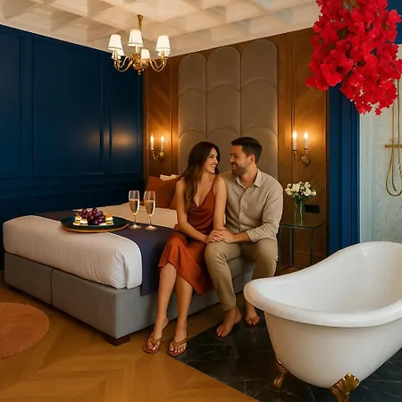 Highline Downtown Oldtown Unirii Square Aparthotel 4*