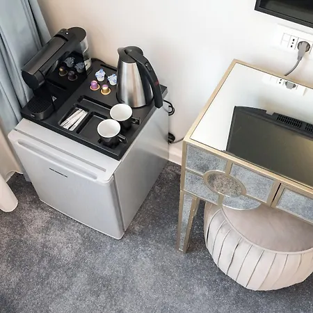 Highline Downtown Oldtown Unirii Square 4*