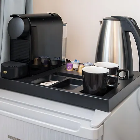 アパートホテル Highline Downtown Oldtown Unirii Square 4*