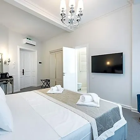 Highline Downtown Oldtown Unirii Square Aparthotel 4*