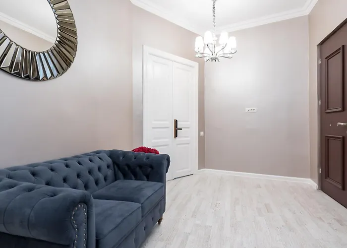 Highline Downtown Oldtown Unirii Square בוקרשט