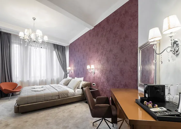 Highline Downtown Oldtown Unirii Square