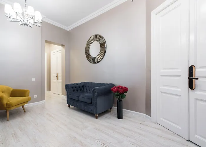 Highline Downtown Oldtown Unirii Square 4* Бухарест