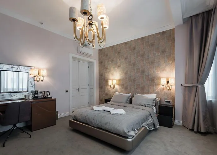 Highline Downtown Oldtown Unirii Square