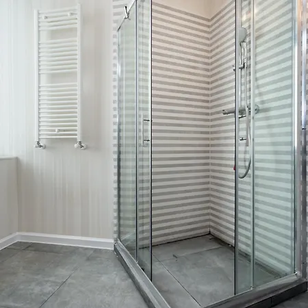 Highline Downtown Oldtown Unirii Square Boekarest