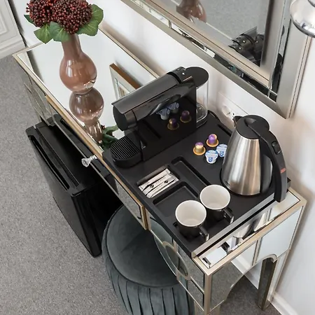 Highline Downtown Oldtown Unirii Square Aparthotel 4*