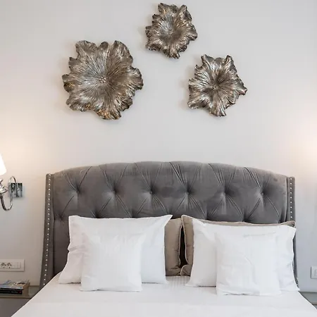 Highline Downtown Oldtown Unirii Square 4*