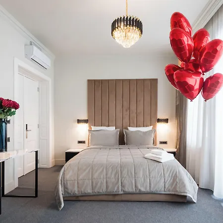 Highline Downtown Oldtown Unirii Square Aparthotel Boekarest