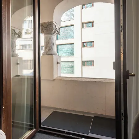 Aparthotel Highline Downtown Oldtown Unirii Square 4*