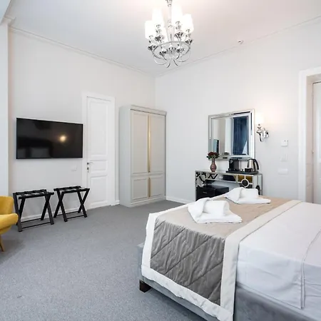 Hotel apartamentowy Highline Downtown Oldtown Unirii Square
