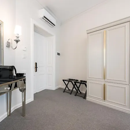 Ξενοδοχείο με διαμερίσματα Highline Downtown Oldtown Unirii Square 4*